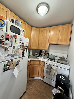 Rented by Pear NYC LLC | media 11