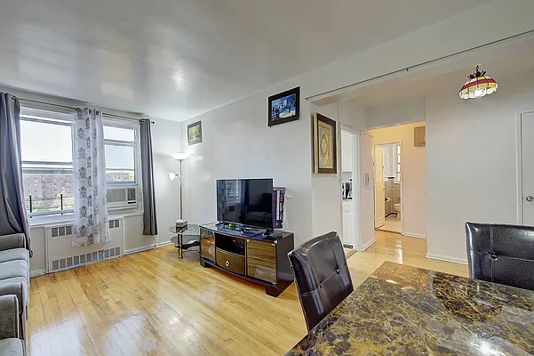 Sold by Akam Sales and Brokerage | media 5