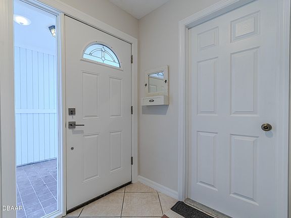 3rd image of 838 Sugar House Dr