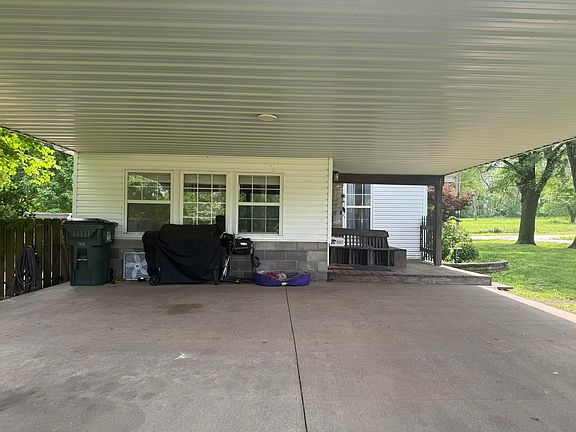 5th image of 602 E Sanders Street