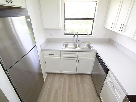 3rd image of 3788 Harwood St