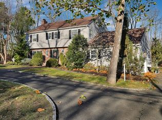 153 Mountain View Rd, Warren, NJ 07059