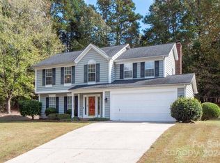 14628 Buckton Ln, Matthews, NC 28105
