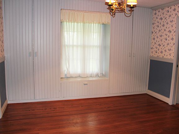 4th image of 518 N Horton St