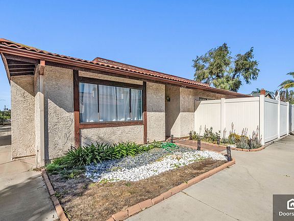 3rd image of 7239 Balboa Blvd #A