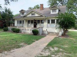 512 Grand Blvd, Greenwood, MS 38930