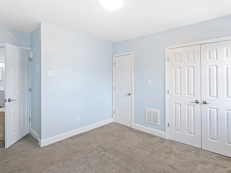 2420 S Percy St — Photo 17