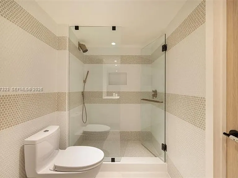 2301 Collins Avenue Cu #526 — Photo 20