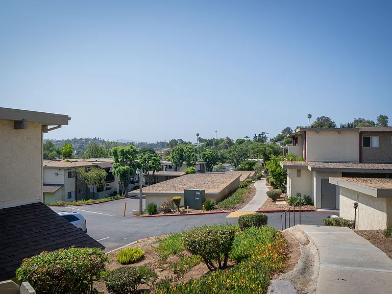 Mesa Gardens — Photo 16