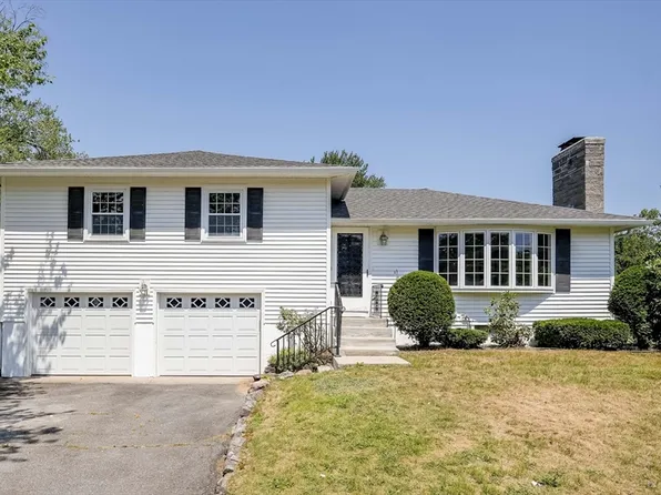 76 Clydesdale Ln, Springfield, MA 01129