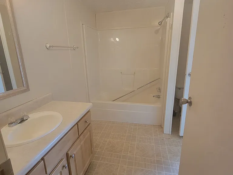 11951 SW Shiloh Rd — Photo 8