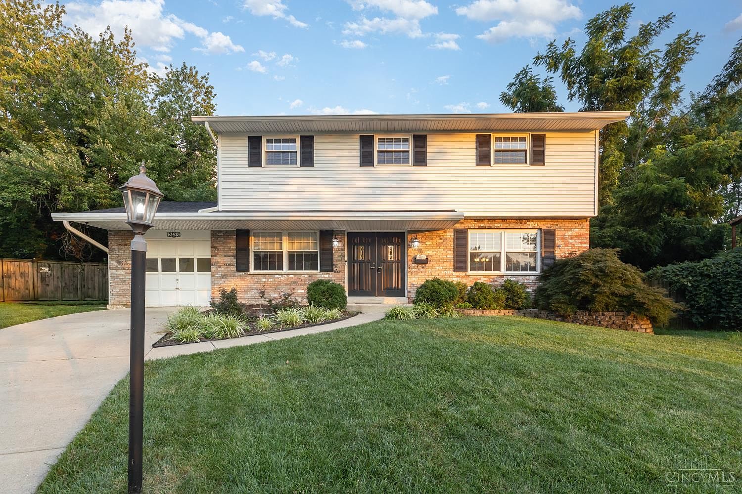 2433 Ambassador Dr, Cincinnati, OH 45231 | Zillow