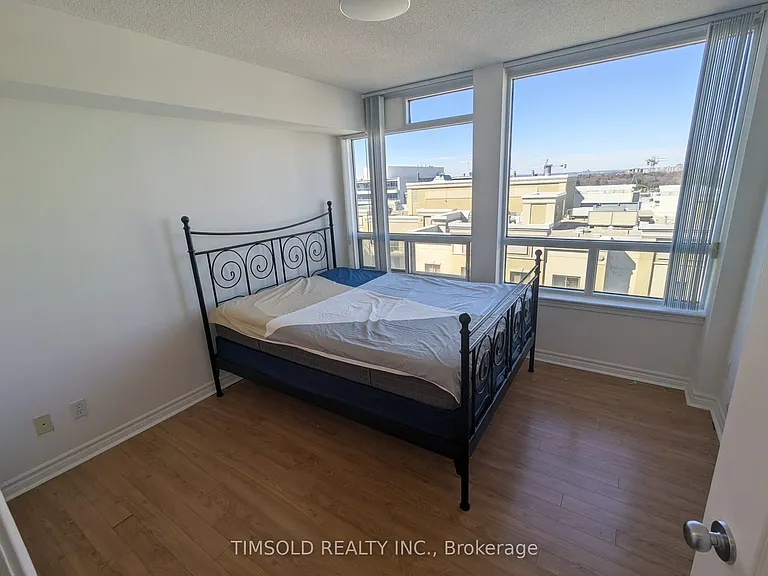 8 Rean Dr #1105 — Photo 9