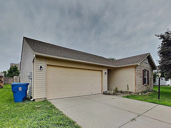 5848 Ashcroft Dr photo 1