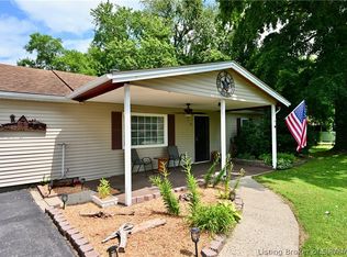 18 McBride Dr, Jeffersonville, IN 47130