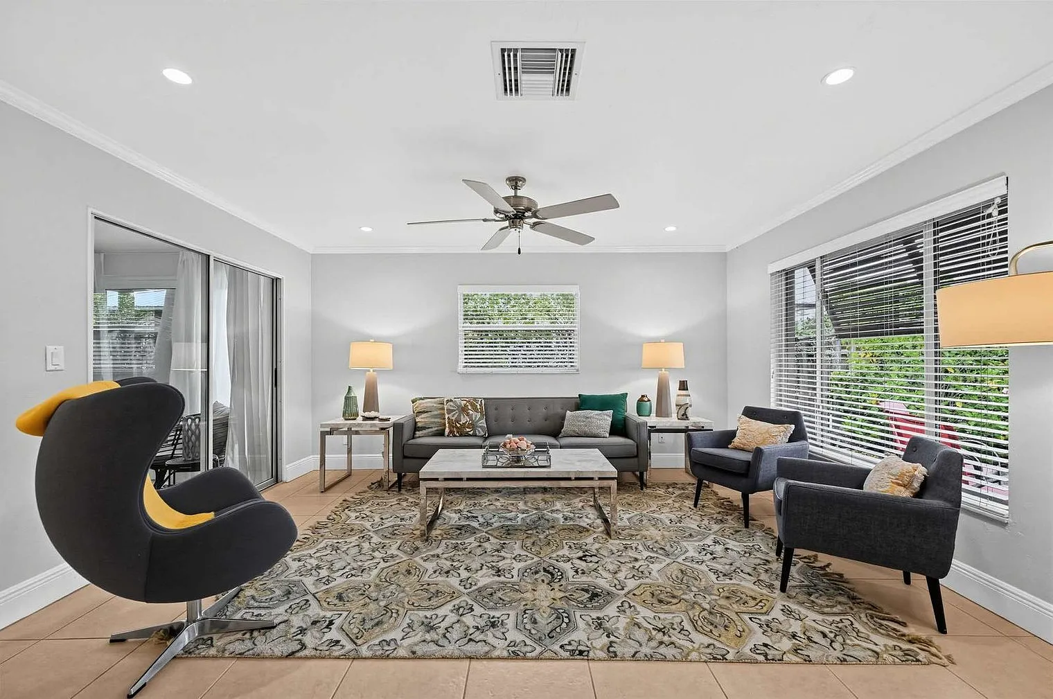 3 bed, 2.0 bath, 1463 sqft, $8,174 — Photo 2
