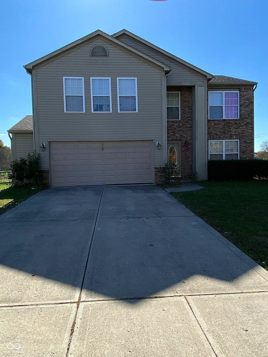 4491 Driftwood Ln photo 1