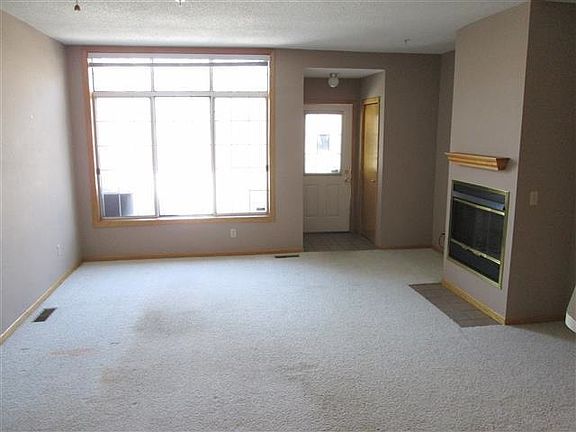 3rd image of 2800 Autumnwood Ln