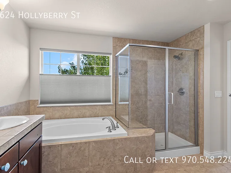 1624 Hollyberry St — Photo 16