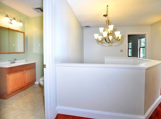 64 Oak Ridge Dr, Avon, CT 06001