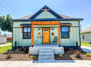 318 S 5th St, Chickasha, OK 73018