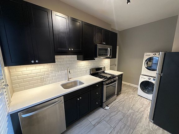 2nd image of 101 W King Ave #101.5