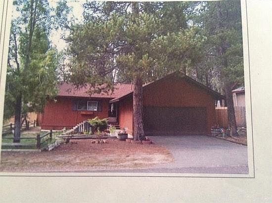 Front of Janet Dr.