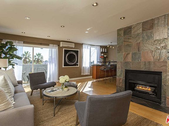 4th image of 1124 N La Cienega Blvd APT 205
