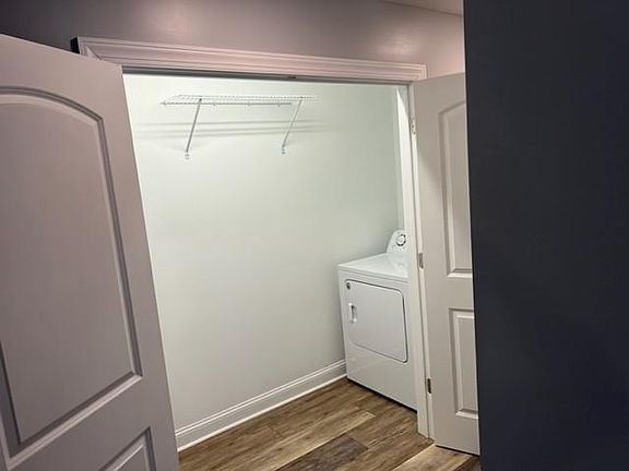 3rd image of 377 Delaware St #4