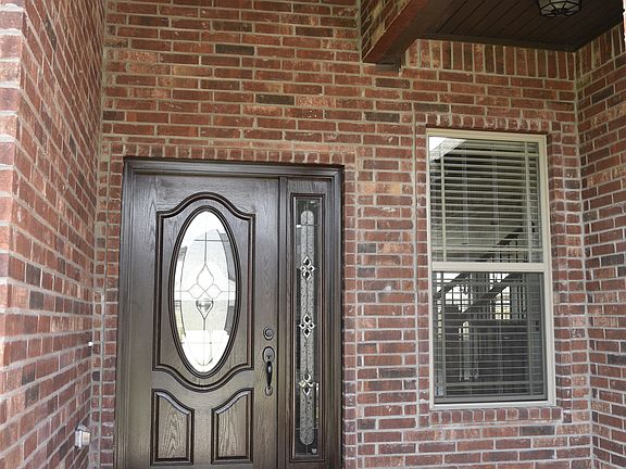 3rd image of 2301 Tupelo Ave