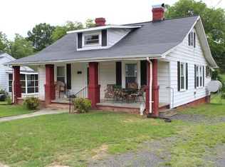 1008 Walnut St, Reidsville, NC 27320