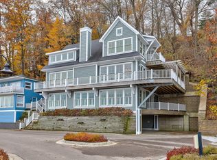 734 Bay Rd, Macatawa, MI 49434