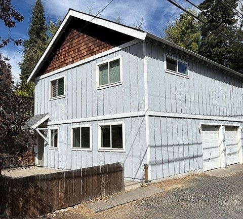 2nd image of 645 NW Portland Ave APT 2