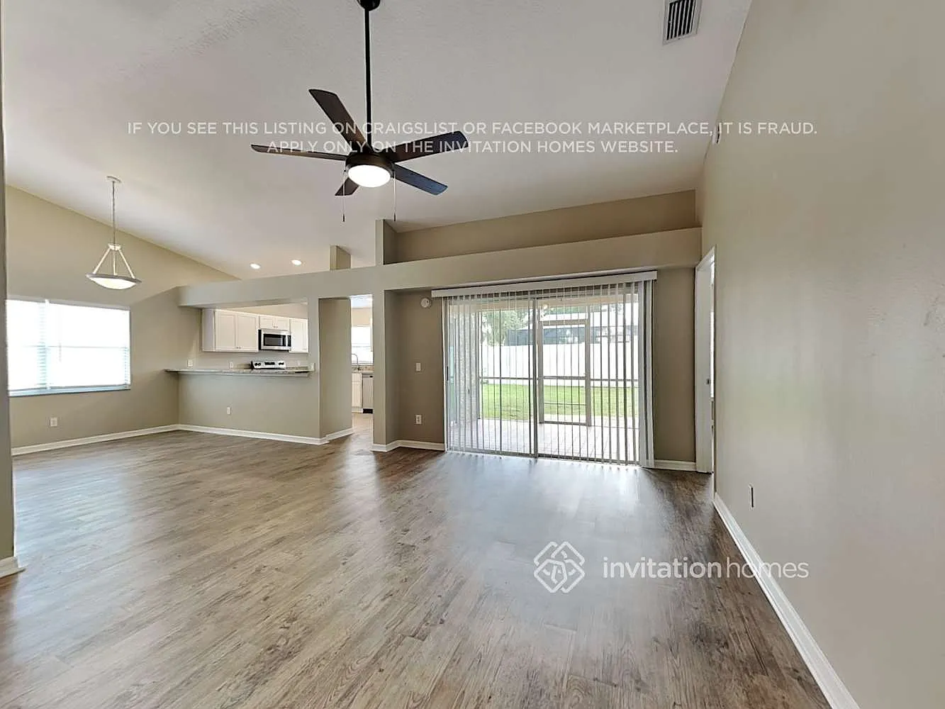 1215 Tiger Wood Ct Valrico, FL 33596 — Photo 3