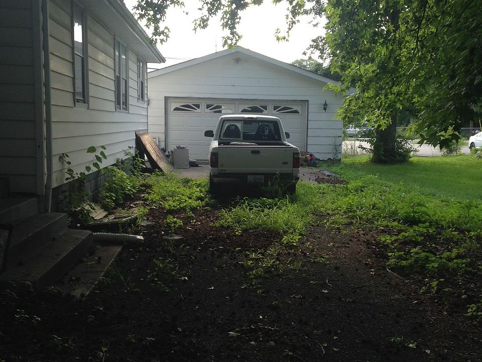 2nd image of 1424 N 28th St