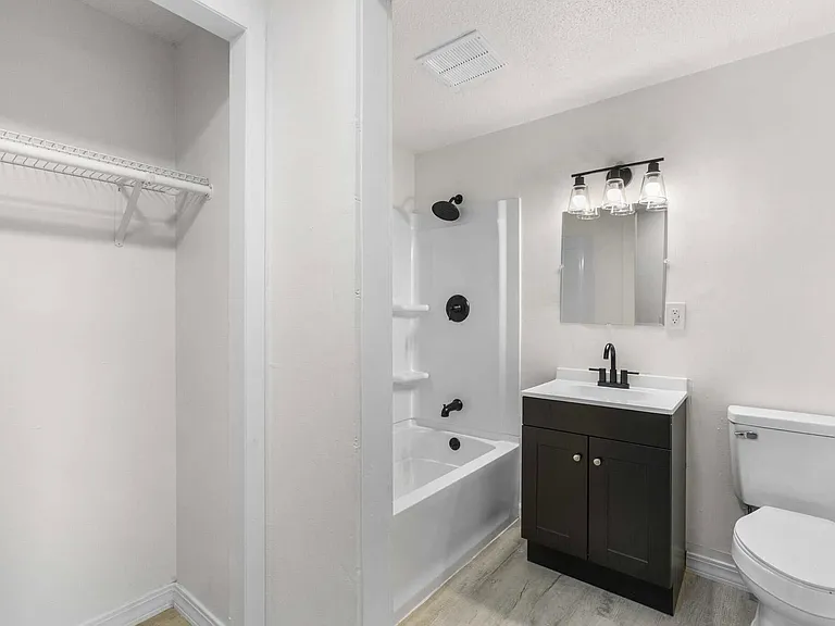 The Greenway Townhomes — Photo 13