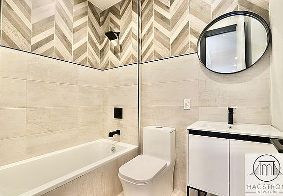 4th image of 340 Irving Ave APT 2A