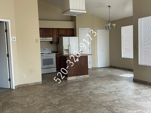 3rd image of 7261 S Dooley Dr