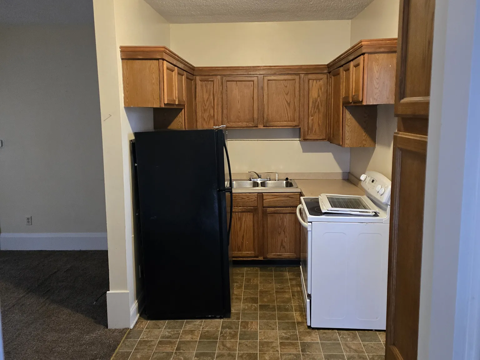 2 bed, $850 — Photo 4