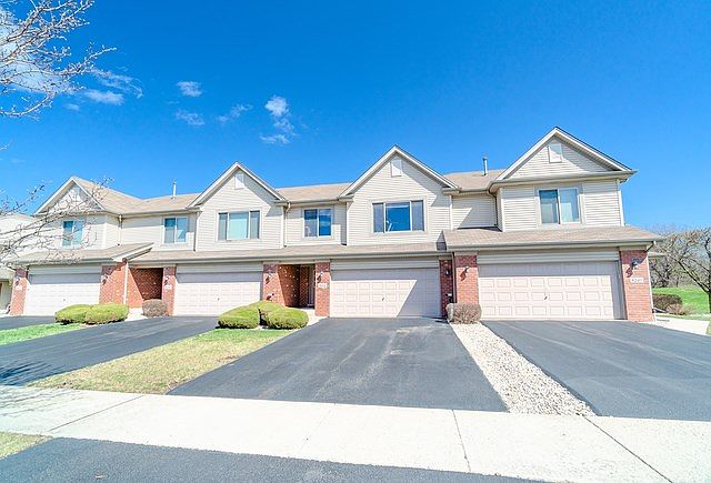 1st image of 8242 W Pecan Pl
