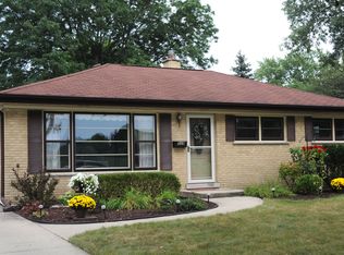 509 N Forest Ave, Mount Prospect, IL 60056