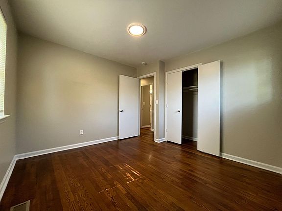 2nd image of 1526 Norris Dr NW