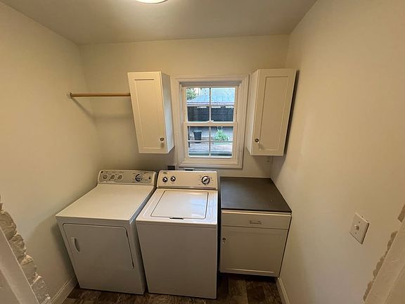 4th image of 2104 Floyd Ave APT A