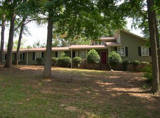 411 Quail Ridge Cir, Boiling Springs, SC 29316