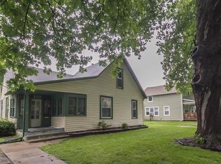 320 8th St, West Des Moines, IA 50265
