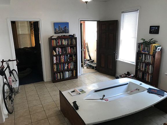 4th image of 1838 W 48th St #1