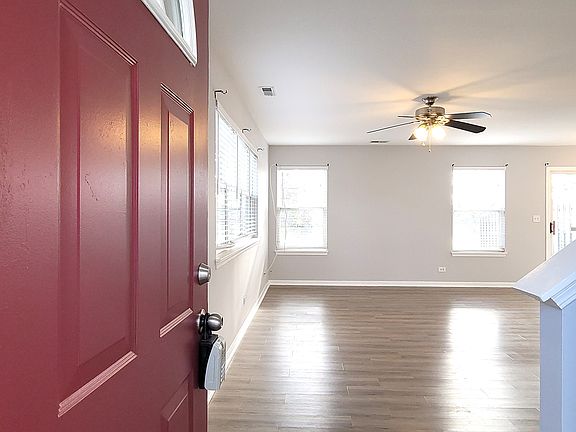 5th image of 211 Wedgewood Cir