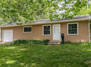704 Gateway St NE, Cedar Rapids, IA