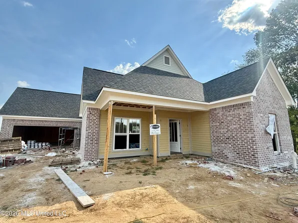 2481 Saint Charles Cv, Southaven, MS 38672
