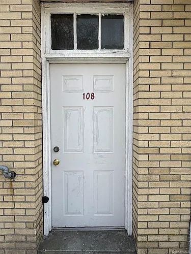108 Main St #1 Photo 1